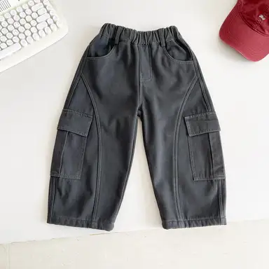 グレー パンツ