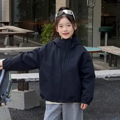 ブラック アウター