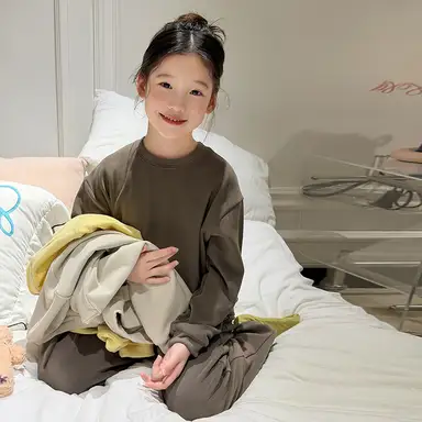 ブラウン 上下セット