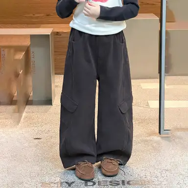 ブラック パンツ