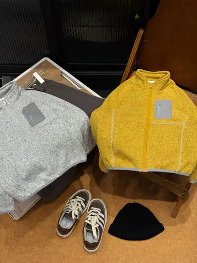 イエロー アウター