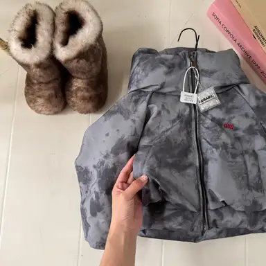 ダークグレー アウター