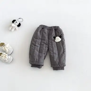 グレー パンツ