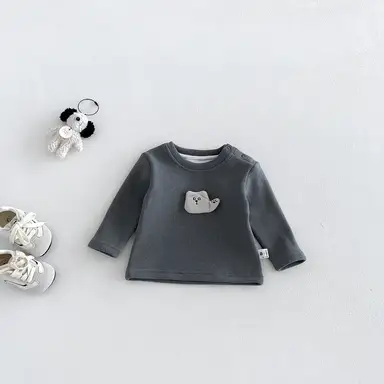 ダークグレー トップス