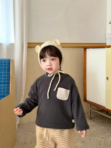 グレー トップス
