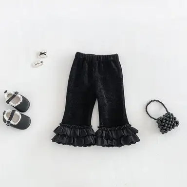 ブラック パンツ