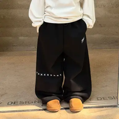 ブラック パンツ