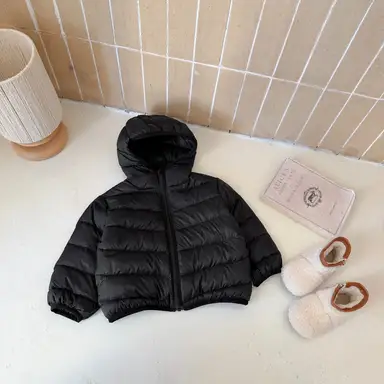 ブラック アウター