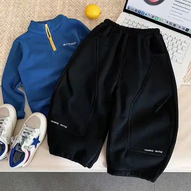 ブラック パンツ