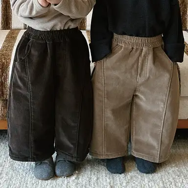 グレー パンツ